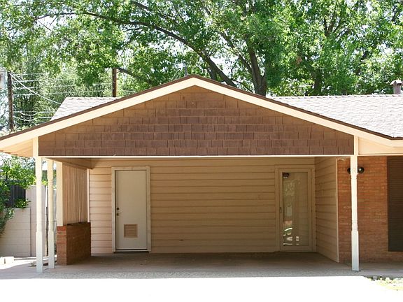 3rd image of 1600 N C St