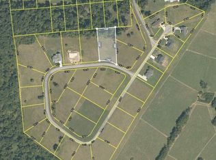 555 Overlook Dr, Dayton, TN 37321