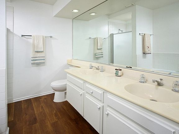 5th image of 8710 Independence Ave APT 107