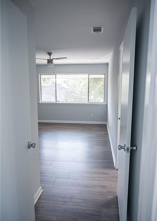 2nd image of 4344 Chastain Walk NE