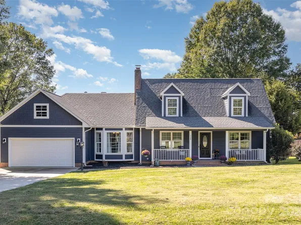 558 Isle Of Pines Rd, Mooresville, NC 28117