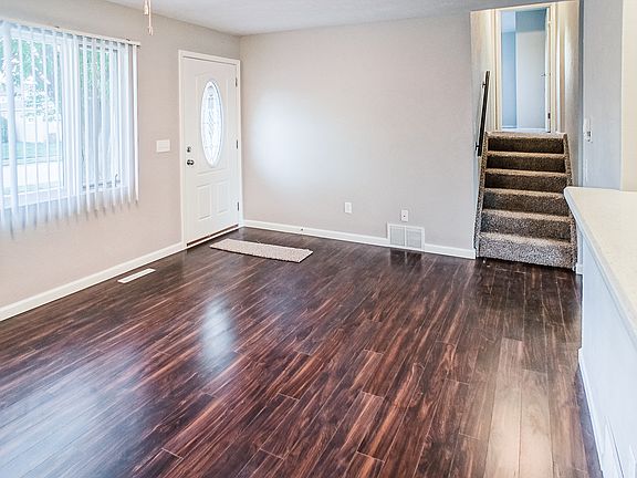 4th image of 1709 Provincial Dr