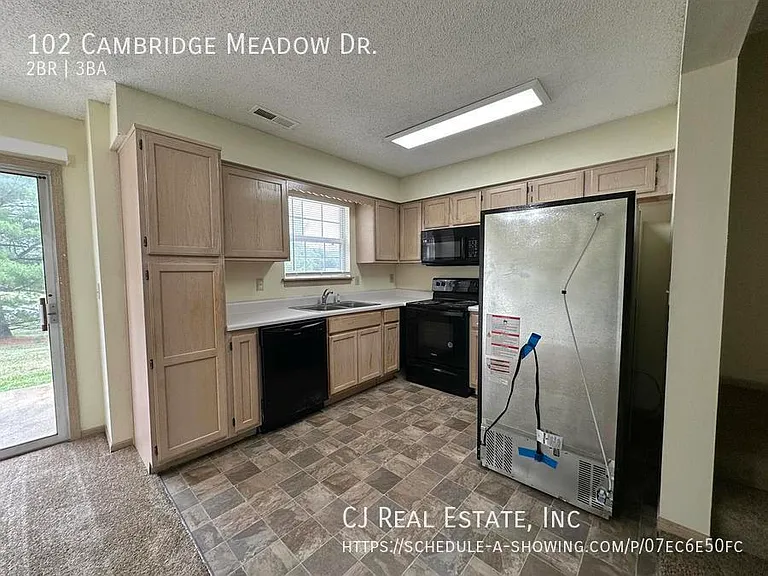 102 Cambridge Meadows Ln — Photo 5