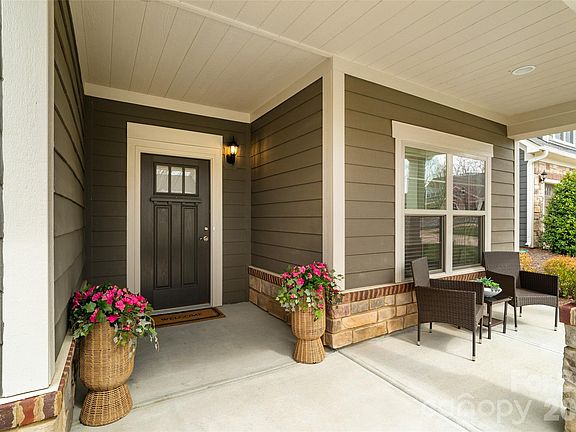 3rd image of 2106 Epworth Ct