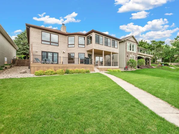 16901 256th Ave, Spirit Lake, IA 51360