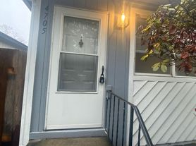 TAC T Carlyle Apartments