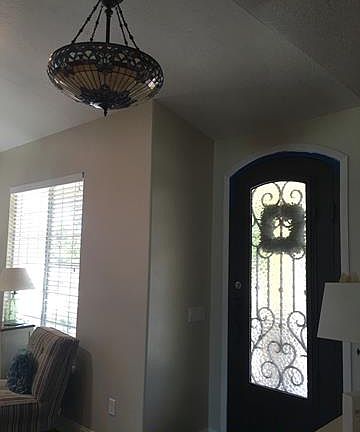 5th image of 2318 S Shorewood Dr