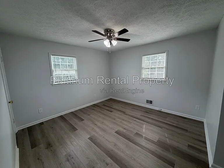 1868 Quarry Rd NW — Photo 18