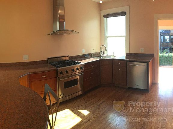 5th image of 46 Oakwood St #46