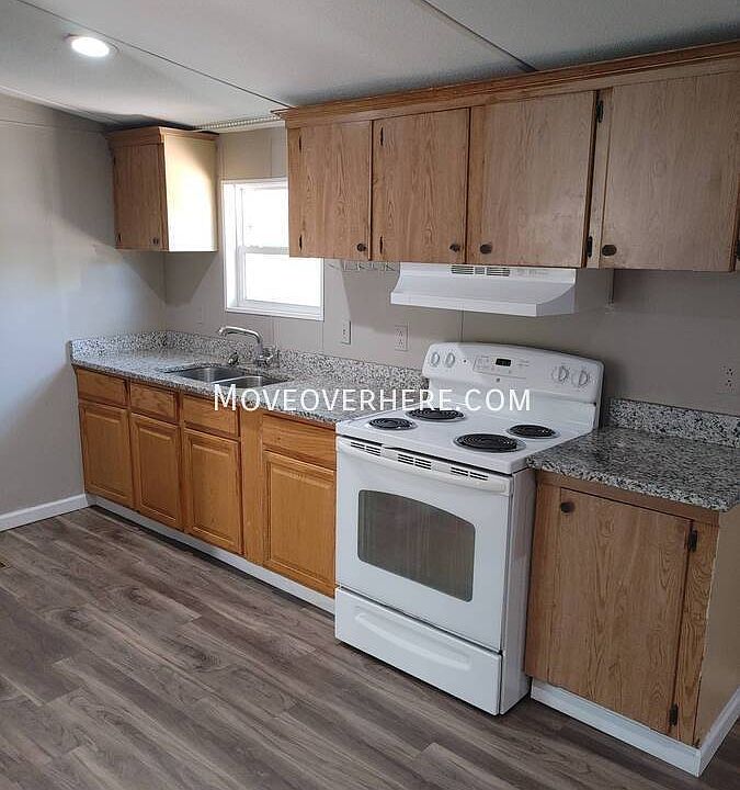 1st image of 30 Cambridge Dr