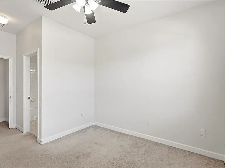 2217 Crosston Cir — Photo 20