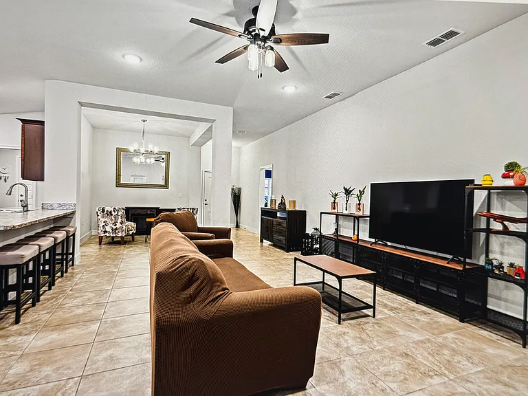 482 Panaro Ln — Photo 12