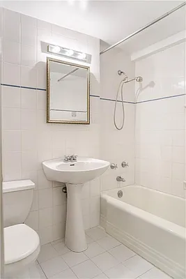 Sold by Century 21 Metropolitan | media 21