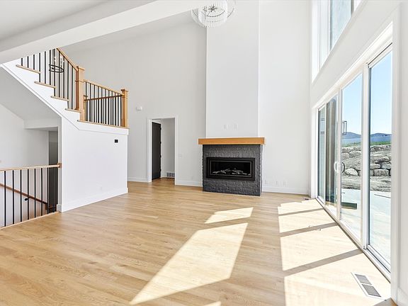 4th image of 353 N Barlow Ct