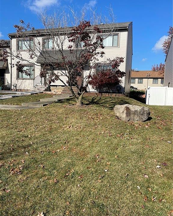 1st image of 35 Charleston Ave #1075
