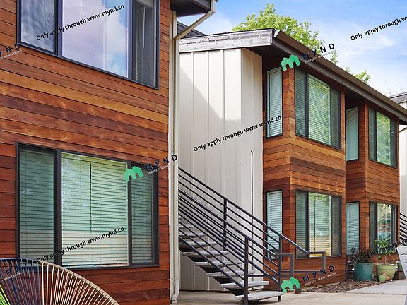 3rd image of 2222 I St