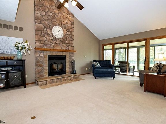 4th image of 3515 Evergreen Dr