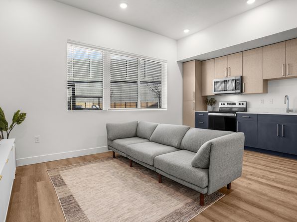 820 W 200 S APT 330