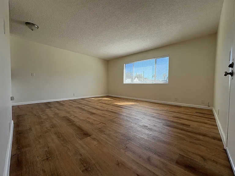 647 Olive Ave #8 — Photo 9