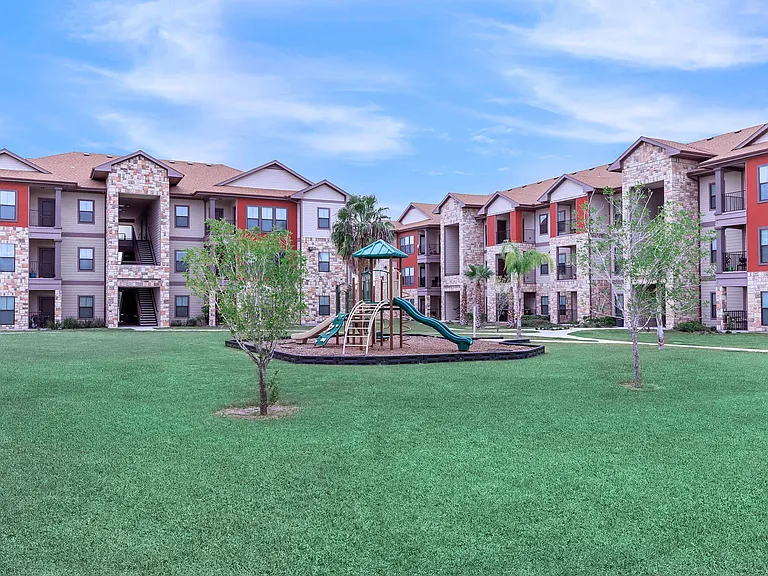 815 N Shary Blvd — Photo 11
