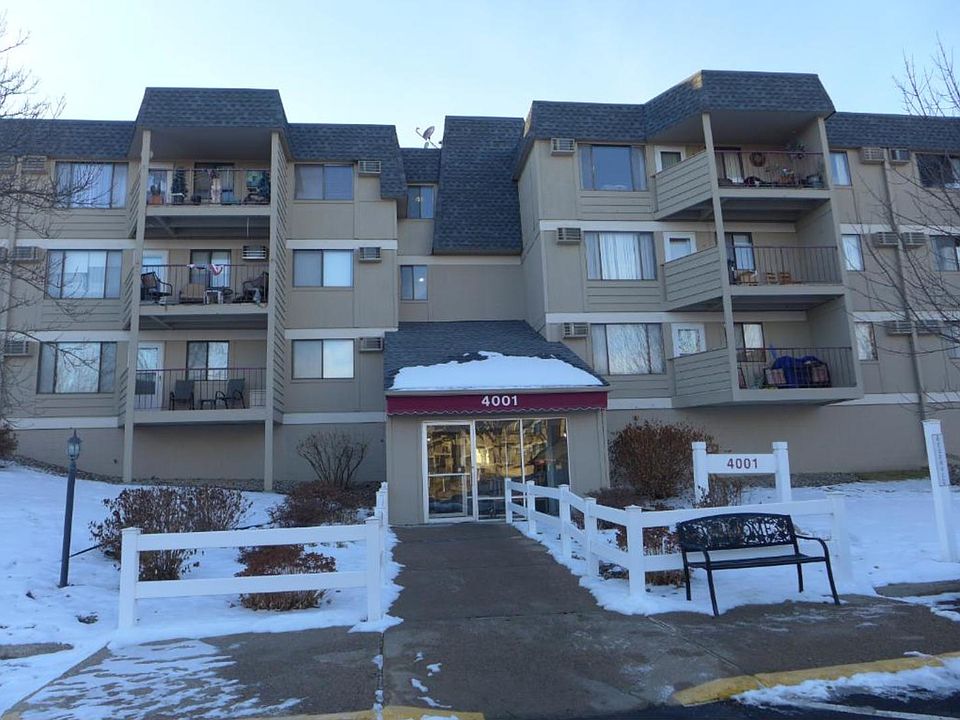 1st image of 4001 Heritage Hills Dr APT 303