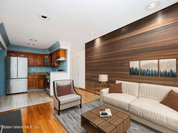 130 Devon Loop APT 1, Staten Island, NY 10314