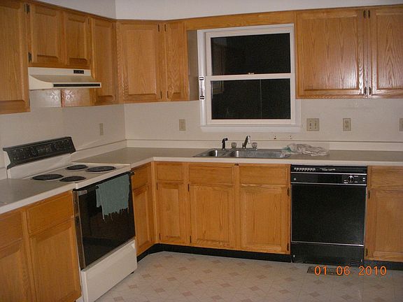 5th image of 204 Broken Arrow Trl