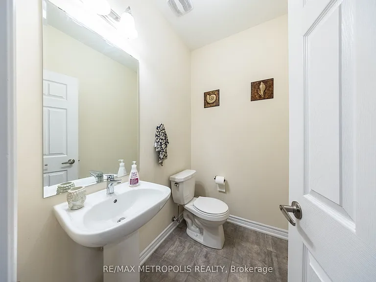 217 Ronald Guscott St #MAIN — Photo 9