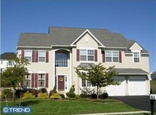 5004 Woodgate Ln, Collegeville, PA 19426