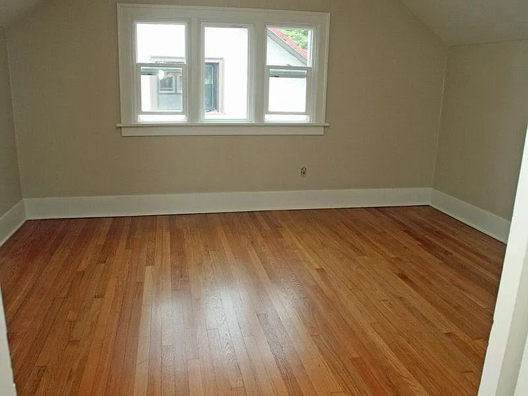 6341 6th Ave NE — Photo 10