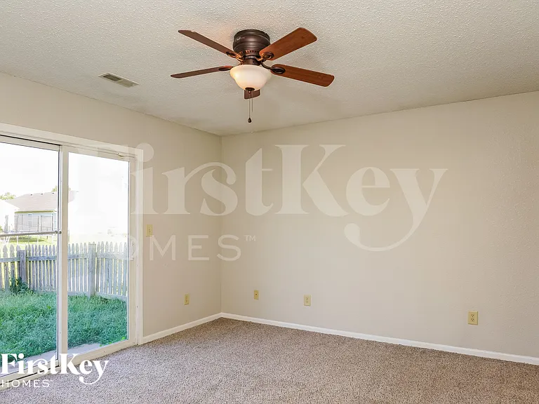 1880 Long Lake Dr — Photo 10