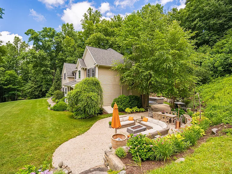 260 White Deer Rocks Rd — Photo 5