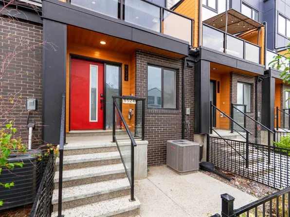 8524 S 21st Ave SE, Calgary, AB T2B 0B2