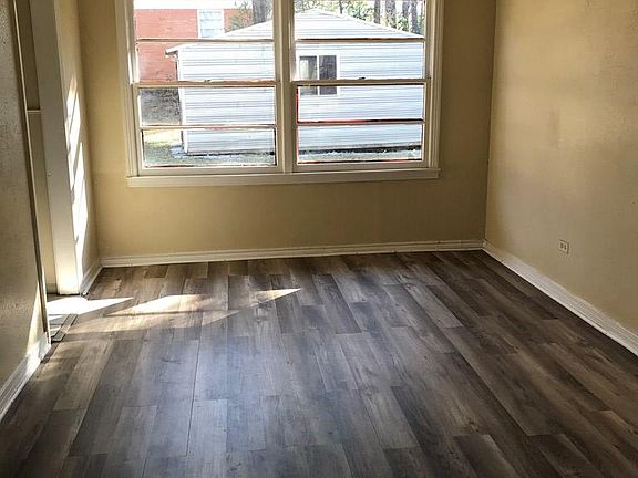 5th image of 504 Gay Ave