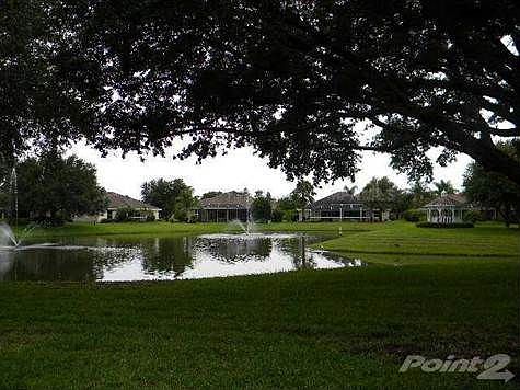 2nd image of 7159 Saint James Ct