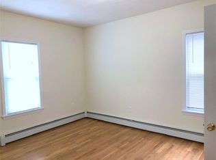 389 Columbia St #1B, Cambridge, MA 02141