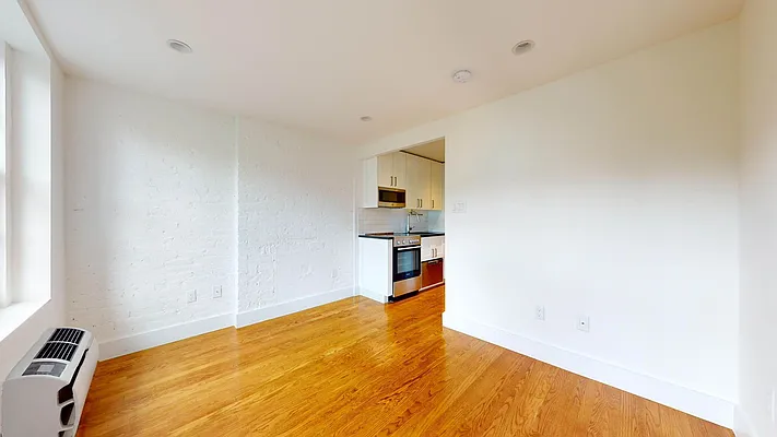 Rented by Bond New York | media 11