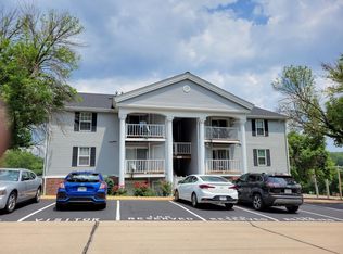 1255 Creve Coeur Crossing Ln APT G, Chesterfield, MO 63017