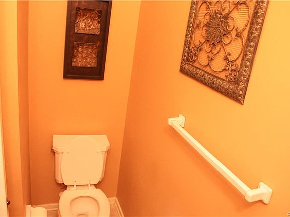 3rd image of 5006 Lippingham Dr
