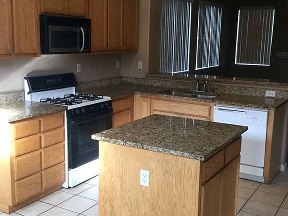 3rd image of 9059 Chianti Cir