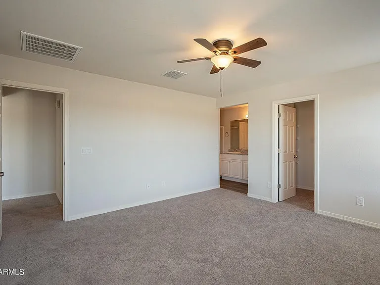 809 W Raymond St — Photo 10