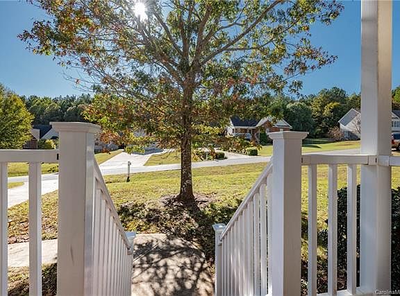 4th image of 5174 Landing View Dr #29