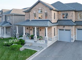 1956 Don White Ct, Oshawa, ON L1K1A1