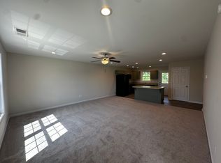 31 Kimberley St, Staunton, VA 24401