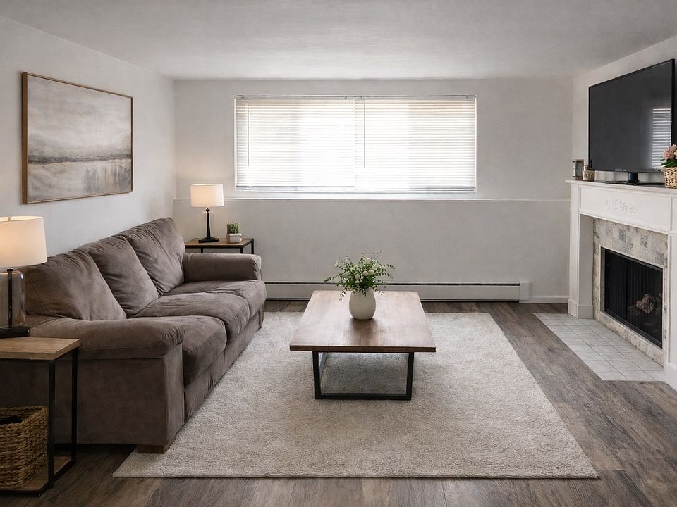 1st image of 2145 King St APT 2