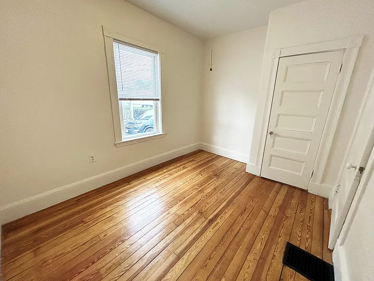1808 River St #1 — Photo 8