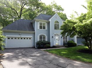 3 Whitward Pl, Windsor, CT 06095