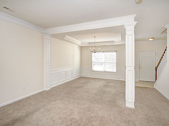2nd image of 6828 Goldenwillow Dr