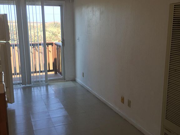 2nd image of 1477 Monterey St Back B