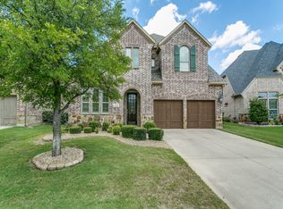 322 Hill Creek Ln, Grapevine, TX 76051
